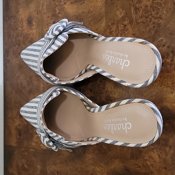 Charles David B&W Slides - Picture 5 of 11